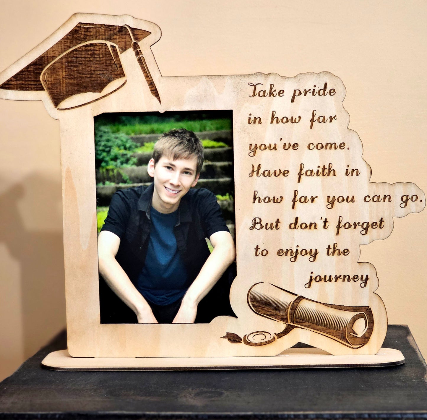 Graduation Picture Holder. Graduation Display table décor. Party table display sign. Graduation Party table sign.