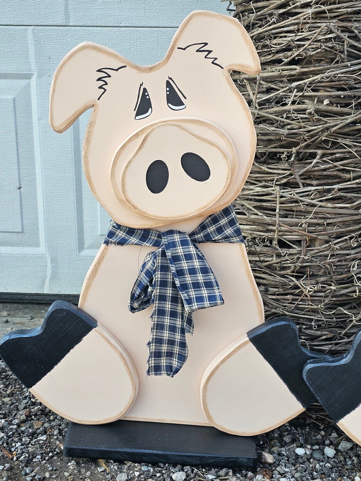 Addition to our Farm Family Collection our Pigs our the perfect country farmhouse design for any front porch or home decor.
