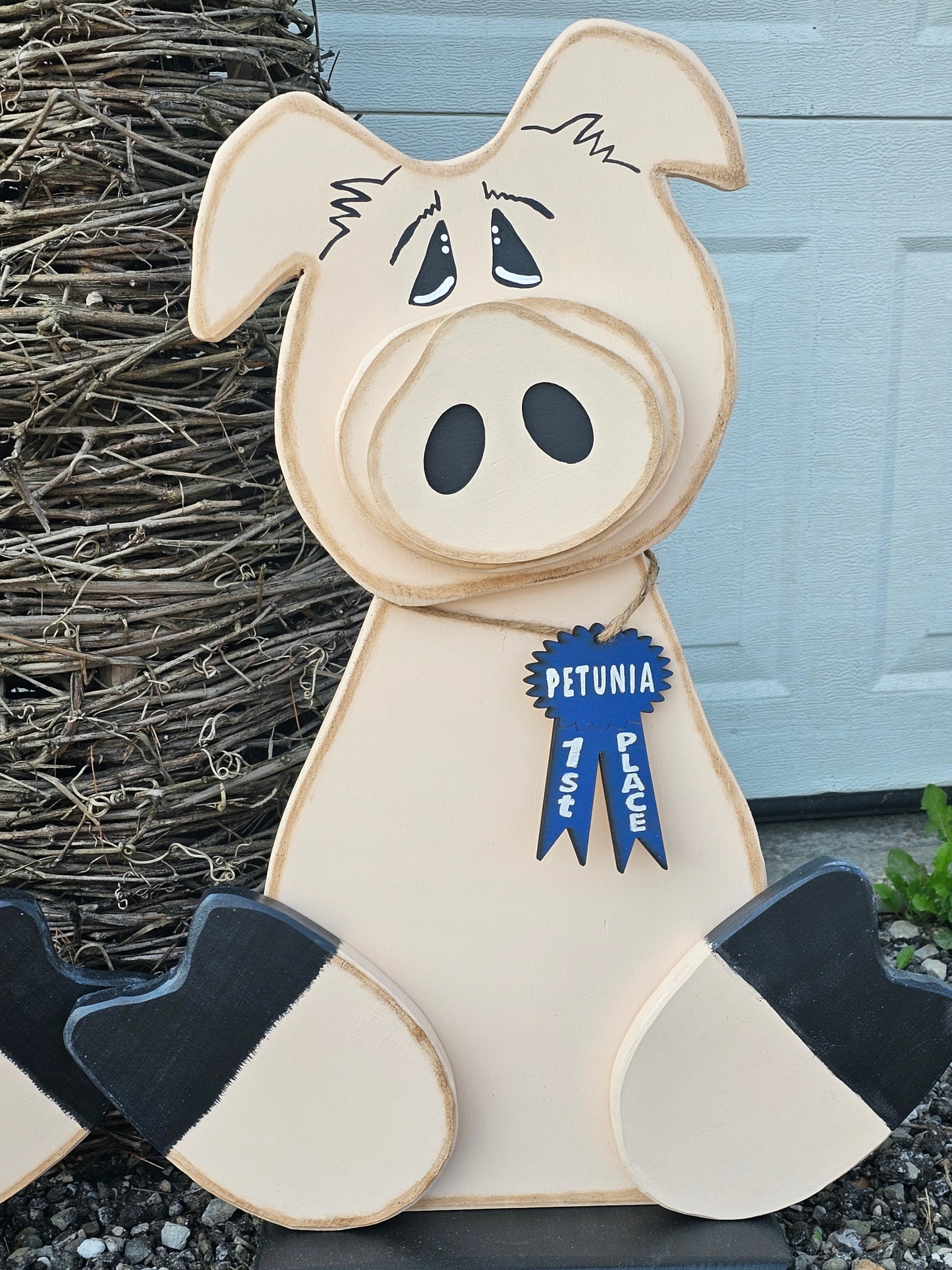 Addition to our Farm Family Collection our Pigs our the perfect country farmhouse design for any front porch or home decor.