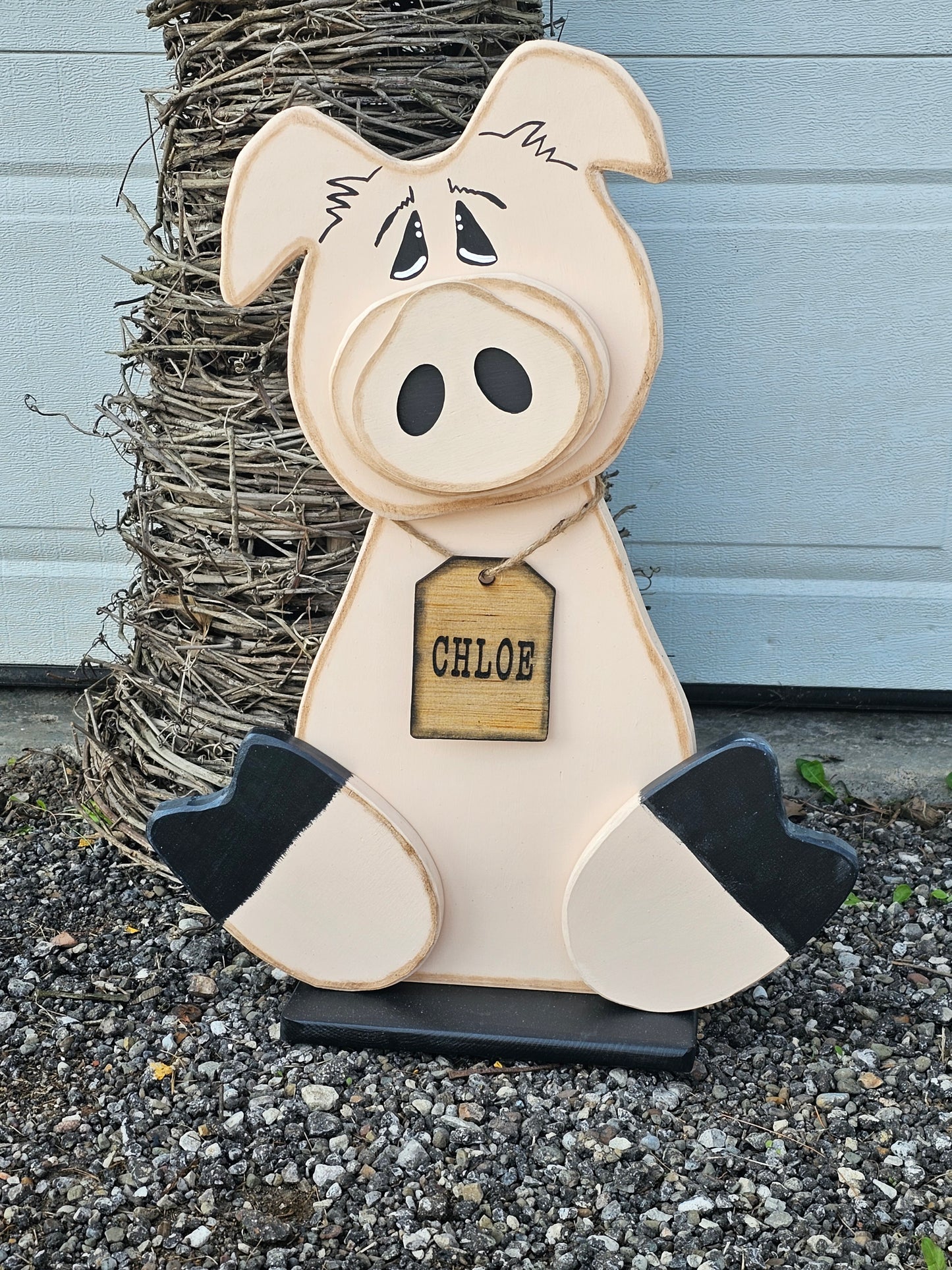Addition to our Farm Family Collection our Pigs our the perfect country farmhouse design for any front porch or home decor.