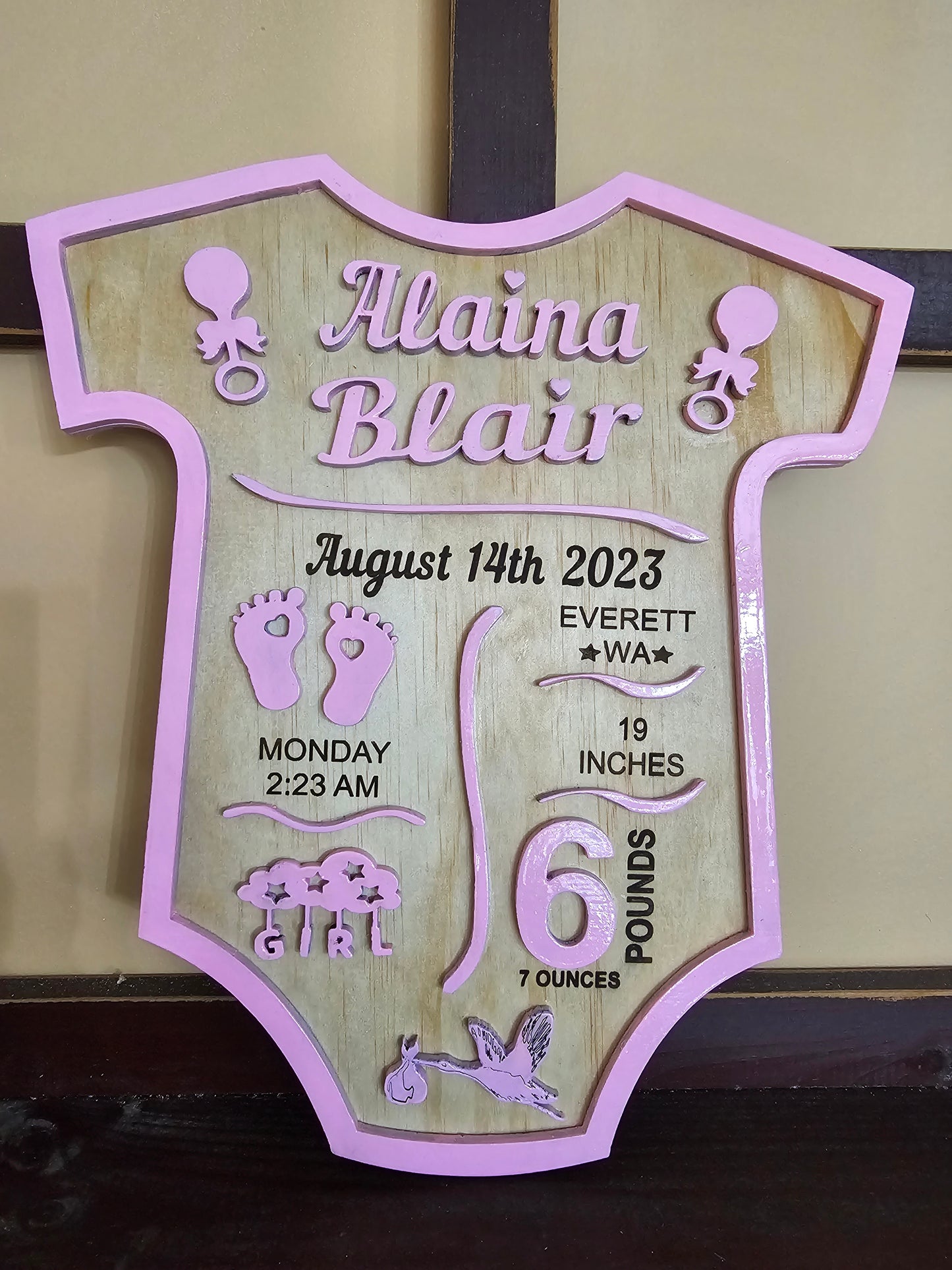 Personalize Baby sign with baby stats. Perfect gift for any parent.