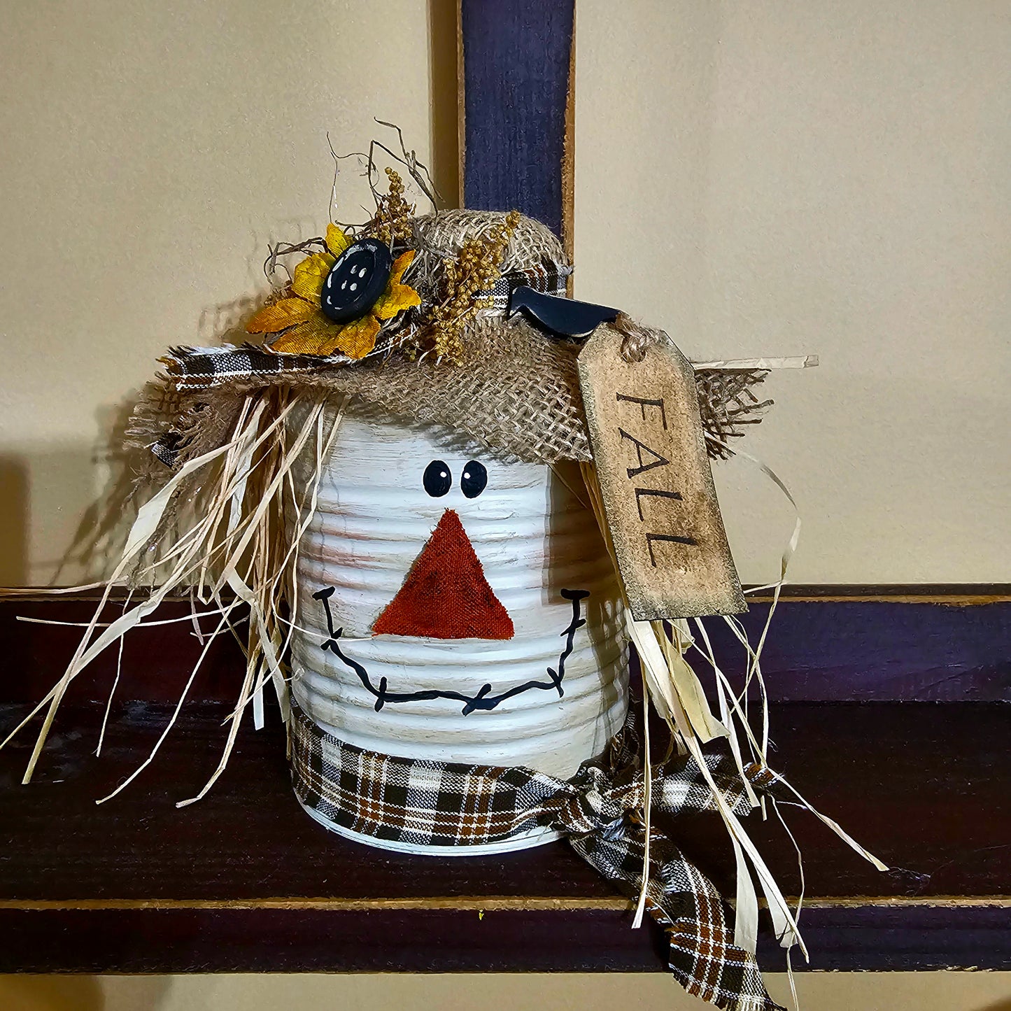 Scarecrow décor, Scarecrow, Scarecrow Can, Fall décor, Fall, Autumn, Fall decorations, Scarecrow decorations.